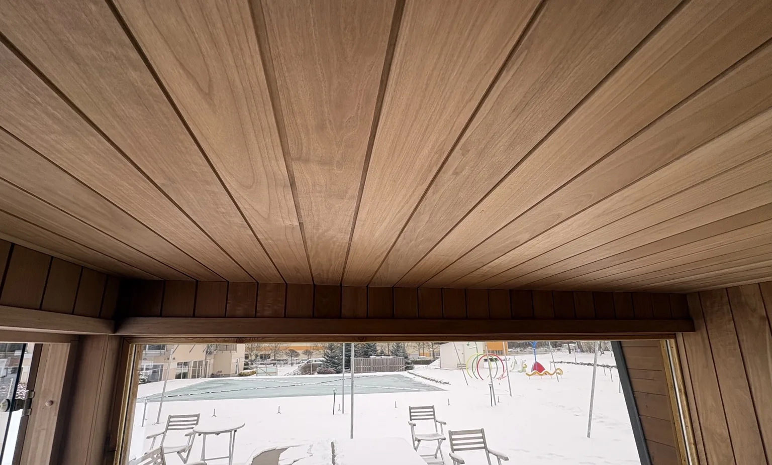 dobosi_szaunaépítés_télen_hotel